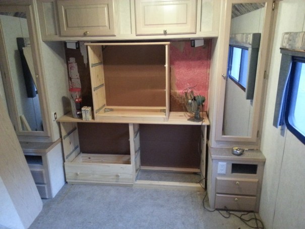 motorhome dressers.jpg
